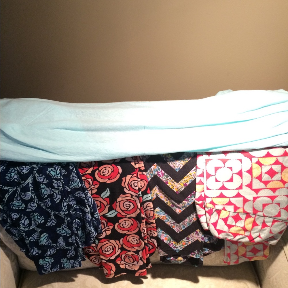 Lularoe set. Lindsay kimono sz M plus 4 leggings